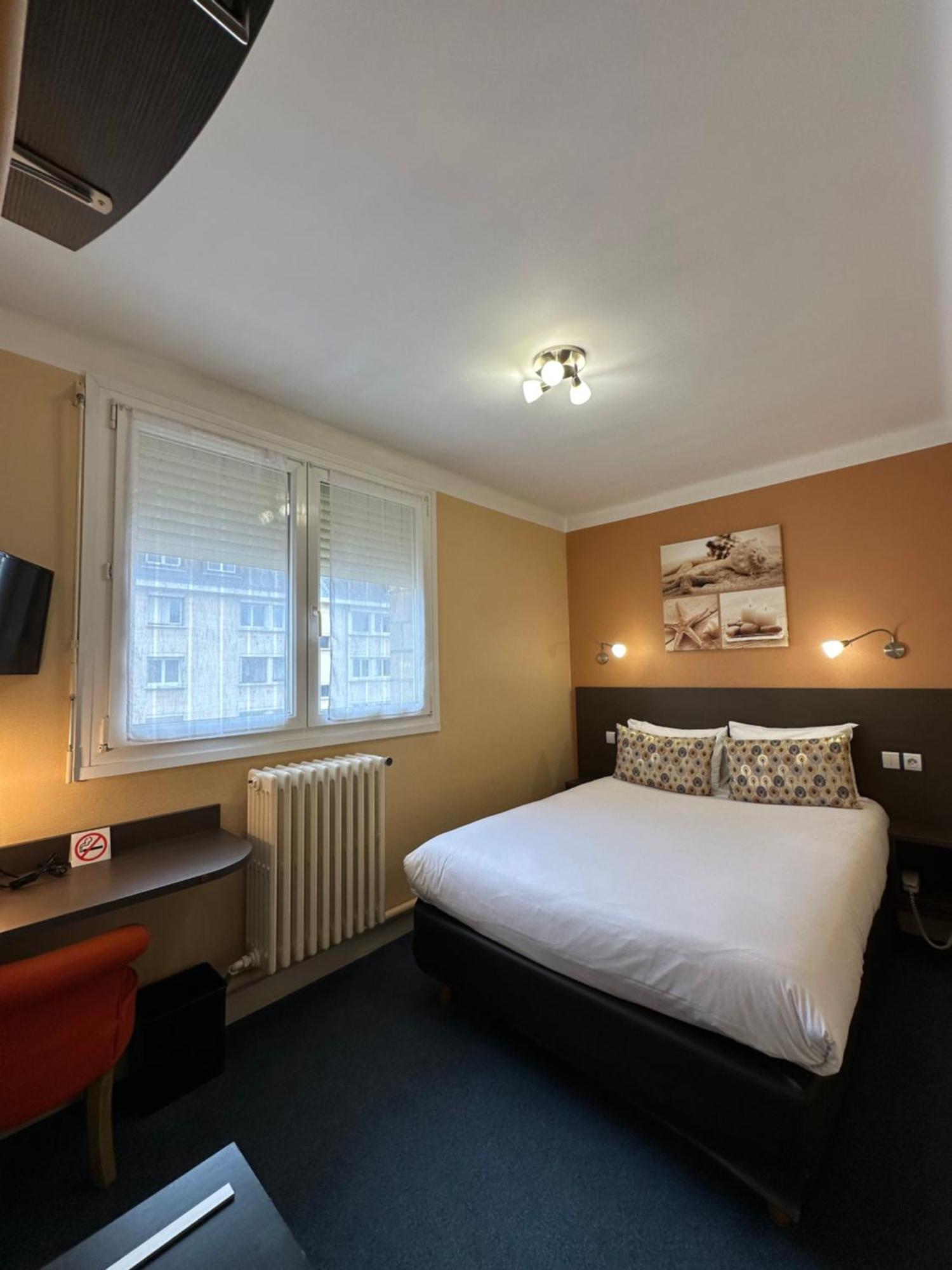 Hotel De Caen Szoba fotó